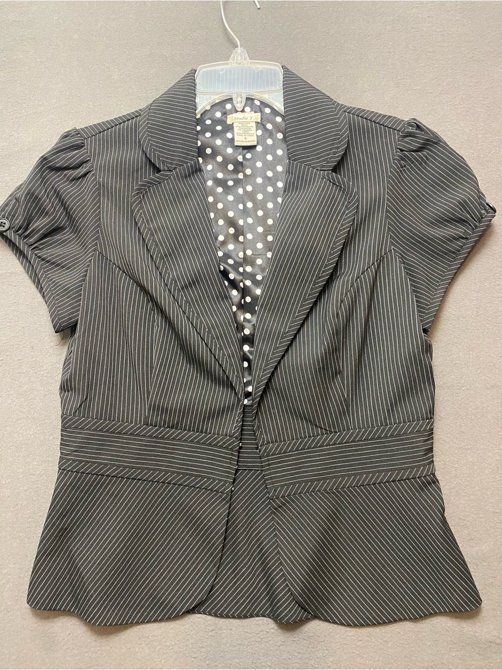 Studio Y Black Pinstripe Short-Sleeve Button-Down Blazer Top Size Small